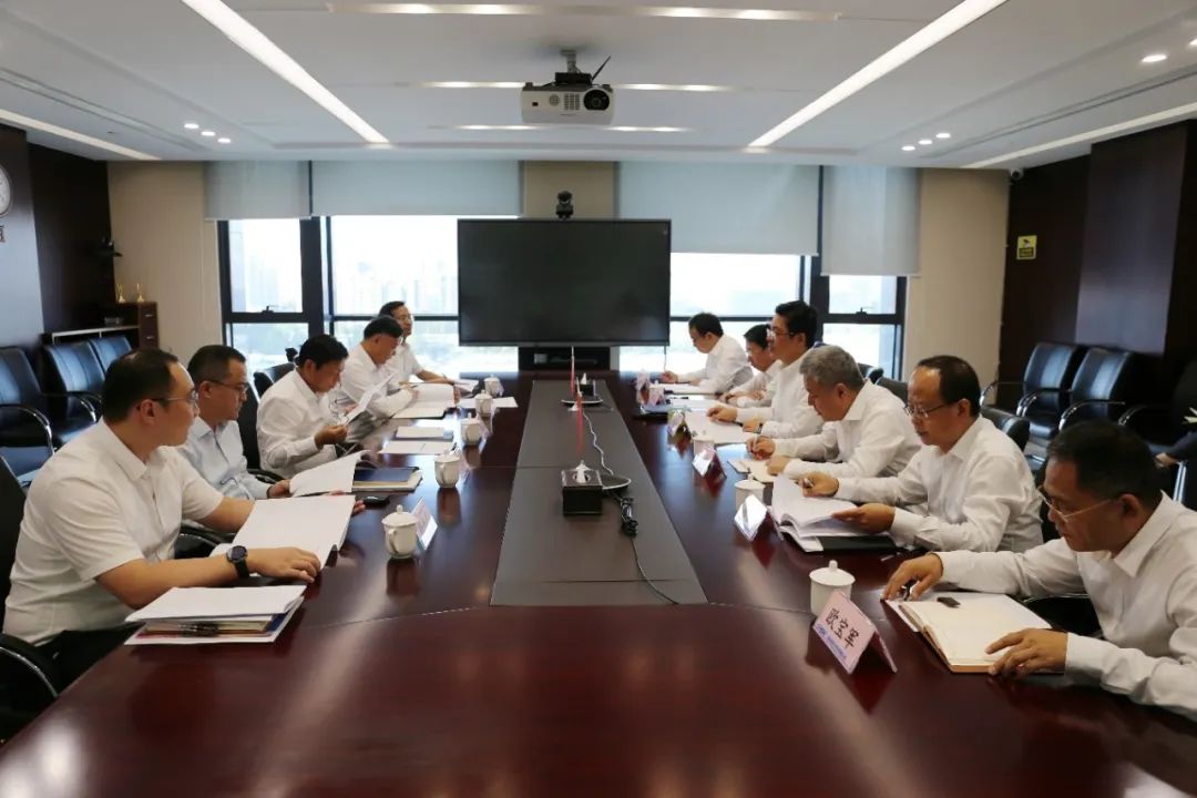 楼齐良调研中国通号在京二级企业(图8) 3-231011151053Z4.jpg