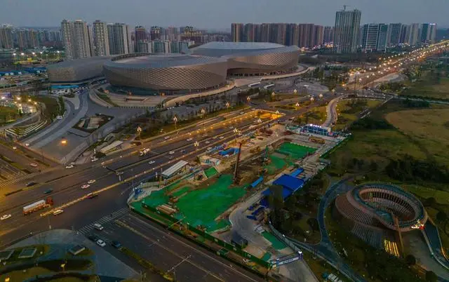 104座车站封顶 成都轨道交通在建线路迎来新进展(图2) 3-24032FT62cS.png