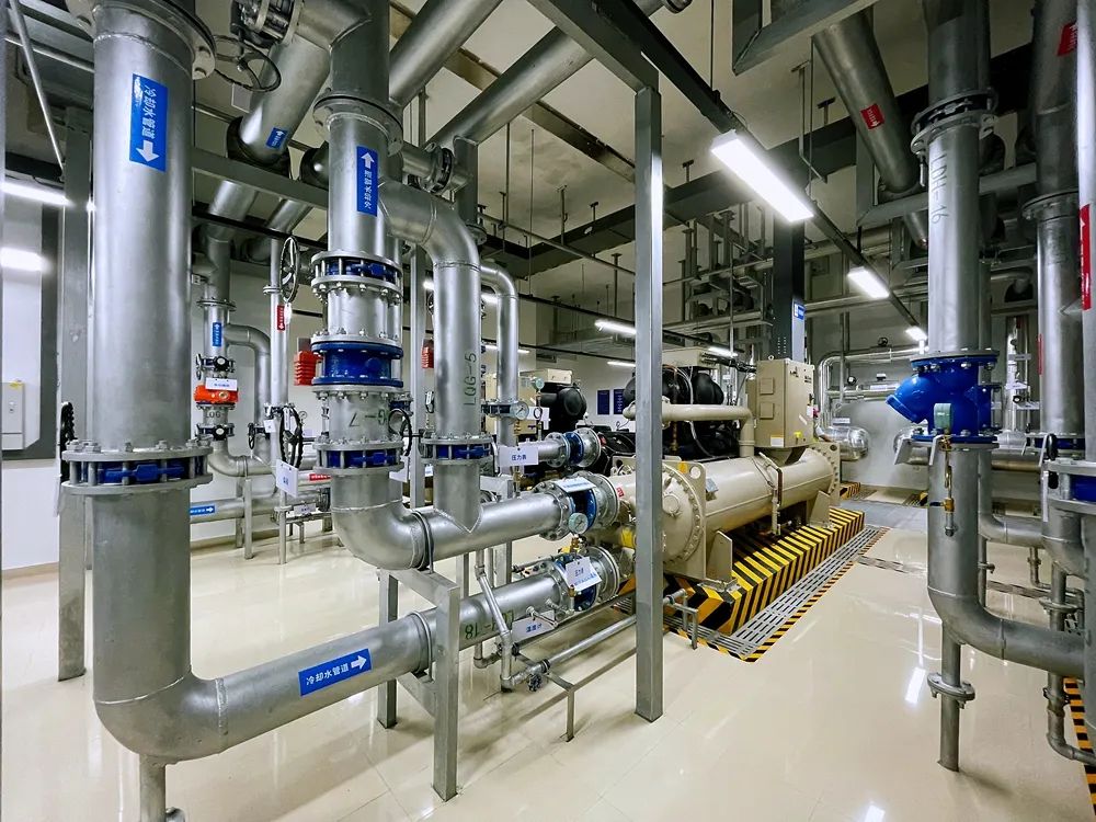 福州地铁首个装配式冷水机房施工标准化观摩在中铁二十一局项目举办(图1) 3-24042Q4253SF.jpg