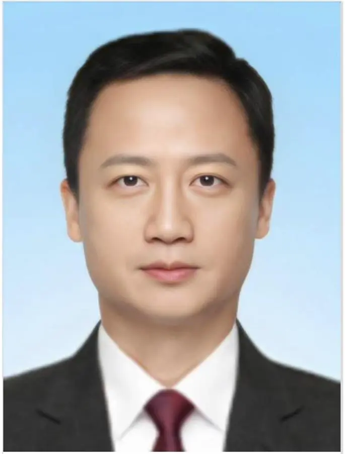 余钢任湛江市委书记!曾任职深圳地铁集团人力资源部部长(图1) 余钢任湛江市委书记!曾任职深圳地铁集团人力资源部部长(图1)