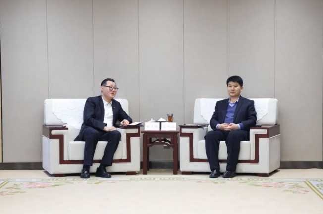 济南轨道交通集团领导会见中国交建领导一行(图1) 3-2412060Z0141O.jpg