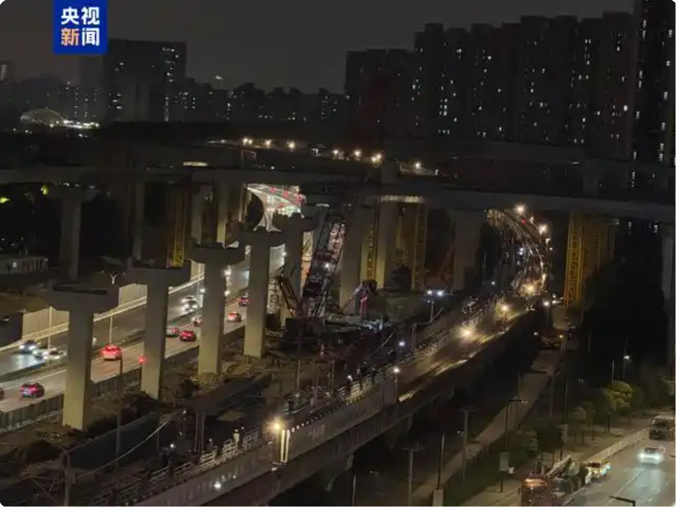 上海地铁11号线遭吊车侵入受损区段部分恢复运营(图1) 3-2412230T04CG.png