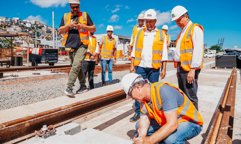 招标丨中企机遇!27.64亿!新线路和新列车采购投资(图2) 1-2506161QJ1516.jpeg