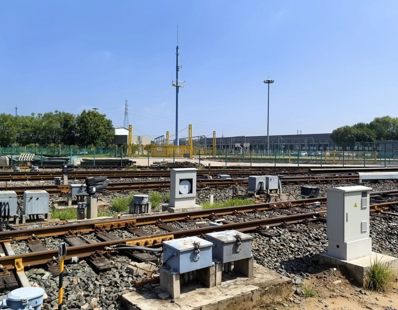 北京地铁 | 自主研发车辆走行部轨旁监测系统在15号线投入试运行(图1) 微信图片_2025-07-23_090054_623.jpg