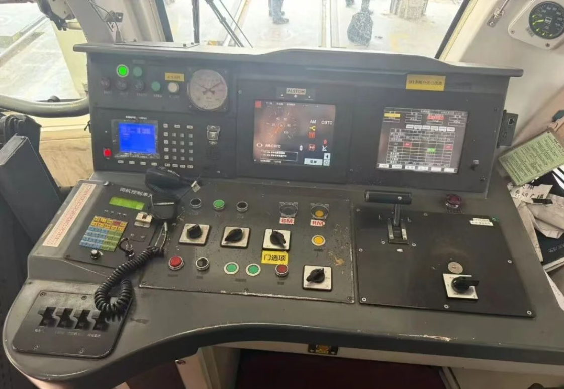 微信图片_20250917171111_212_21.png 微信图片_20250917171111_212_21.png