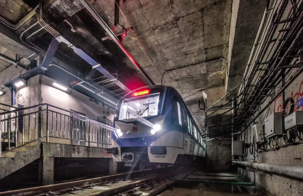 地铁建设遭遇“乱石阵”怎么破？看这支红色铁军如何闯关成功(图1)