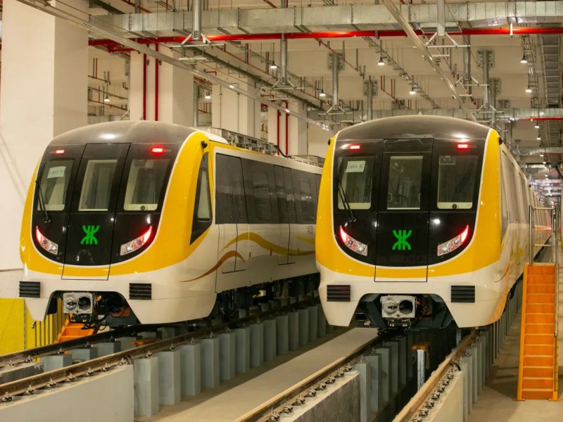 3-22051ZU246343.jpg