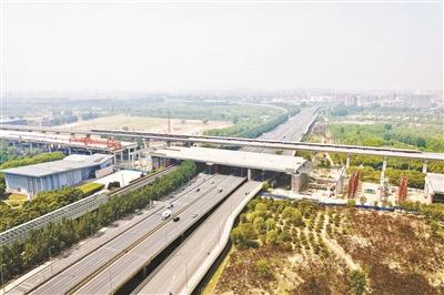 3-2305250T02L17.jpg